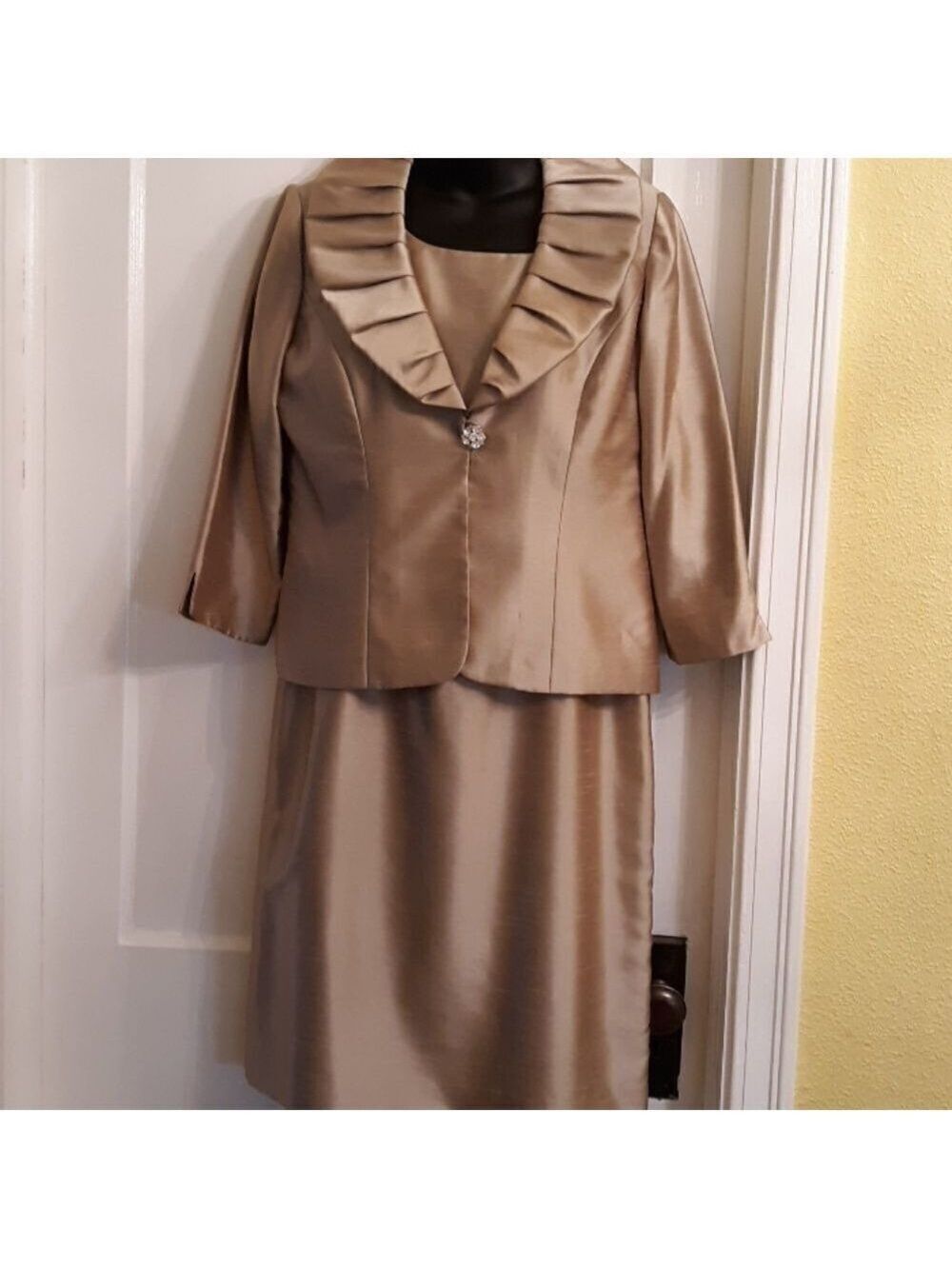 Jessica Howard Gold Dress with jacket Size 10P